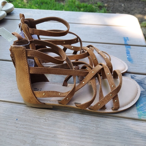 NWT girls size 4 gap sandals - Picture 2 of 2